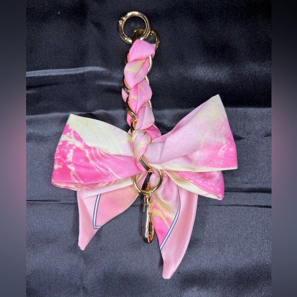 COPY - NWOT SILKY SCARF BOW EXTENSION CHAIN - Picture 3 of 3